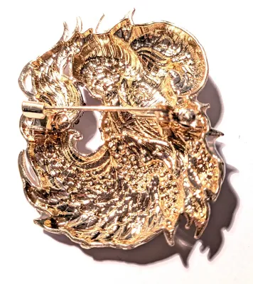 **NEW ARRIVAL** BLUE CERAMIC "FEATHERY" HORNED SHEEP BROOCH (1¾" x 1½") on a Gold Tone Setting