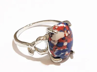 **NEW ARRIVAL** Size 9 RED, WHITE & BLUE "Mottled" Oval Cabochon 4-Prong Stone RING with Up/Down Band "KNOBS" on...