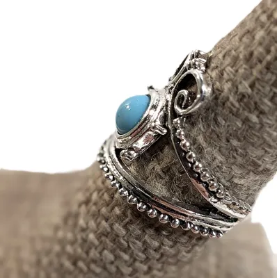 **NEW ARRIVAL** Size 8¼ BLUE Round TURQUISE SMALL STONE RING with "Curled Crown-Style" Dotted Surround Band on a Silver Tone...