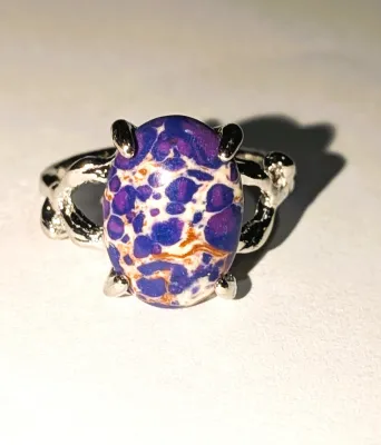 **NEW ARRIVAL** Size 7½ BLUE & WHITE "Mottled" Oval Cabochon 4-Prong Stone RING with Up/Down Band "KNOBS" on a...