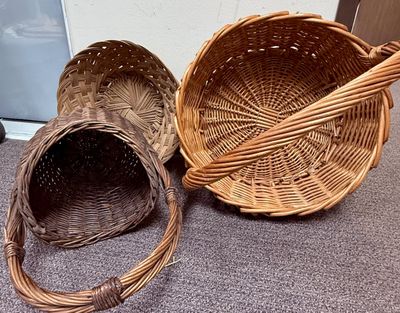 Sale Photo Thumbnail #254: 3 baskets in very good condition.