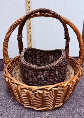 Sale Photo Thumbnail #255: 3 baskets in very good condition.