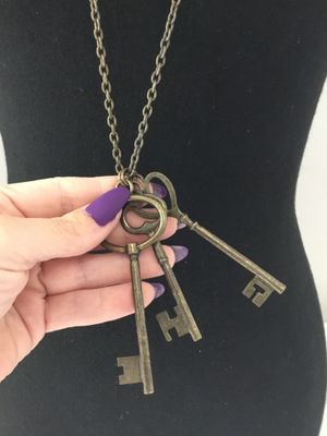 Cute bronze, toned, skeleton Key, costume, statement, necklace