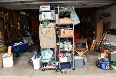 Sale Photo Thumbnail #913: 912 garage