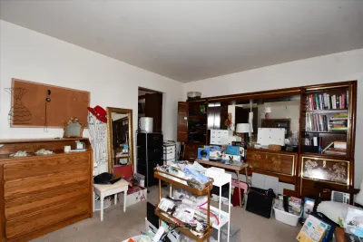 Sale Photo Thumbnail #427: 426 bedroom a