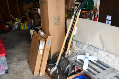 Sale Photo Thumbnail #741: 740 garage