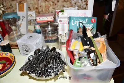 Sale Photo Thumbnail #226: 225 kitchen