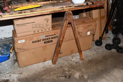 Sale Photo Thumbnail #824: 823 garage