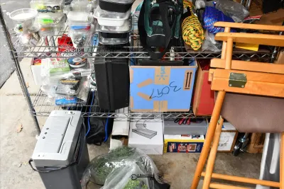 Sale Photo Thumbnail #744: 743 garage