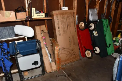 Sale Photo Thumbnail #816: 815 garage