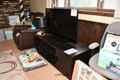 Sale Photo Thumbnail #349: 348 family room