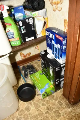Sale Photo Thumbnail #220: 219 kitchen