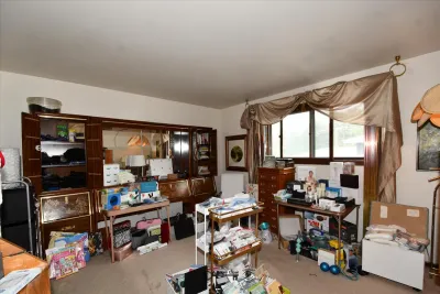 Sale Photo Thumbnail #425: 424 bedroom a