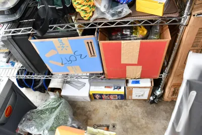 Sale Photo Thumbnail #910: 909 garage