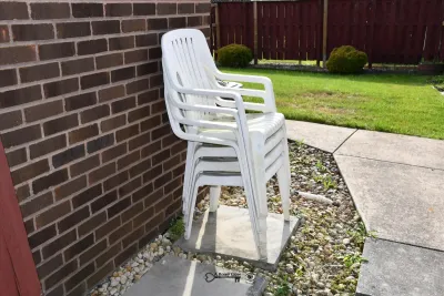 Sale Photo Thumbnail #920: 919 back yard