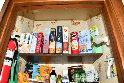 Sale Photo Thumbnail #214: 213 kitchen