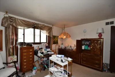 Sale Photo Thumbnail #426: 425 bedroom a