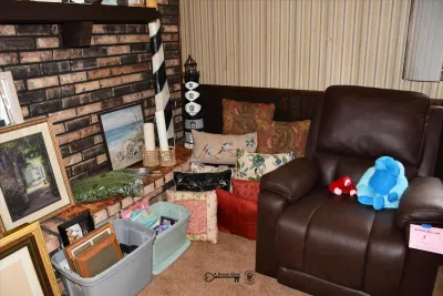 Sale Photo Thumbnail #370: 369 family room
