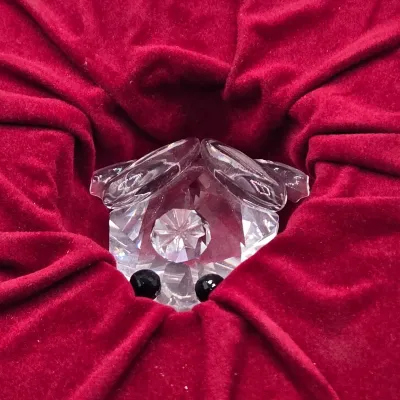 LOT 122: SWAROVSKI Crystal Snail Shell Wonder of The Sea, Scalloped Shell, Swan, and Frog Prince Figurines/ All in Original Boxes
