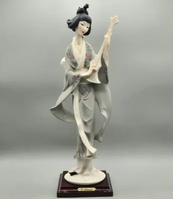 LOT 123: Vintage Giuseppe Armani Porcelain Figurine