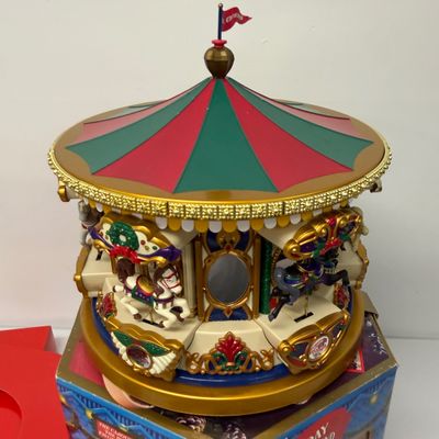 LOT 162: Mr. Christmas Holiday Merry-Go-Round