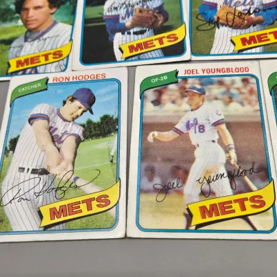LOT 121: 1978 and 1980 Topps Baseball Cards - Eddie Murray, Paul Molitor, Reggie Jackson, Nolan Ryan and More