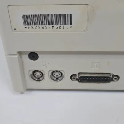 LOT 62: Apple Macintosh SE Personal Computer