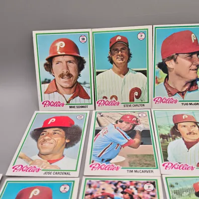 LOT 121: 1978 and 1980 Topps Baseball Cards - Eddie Murray, Paul Molitor, Reggie Jackson, Nolan Ryan and More