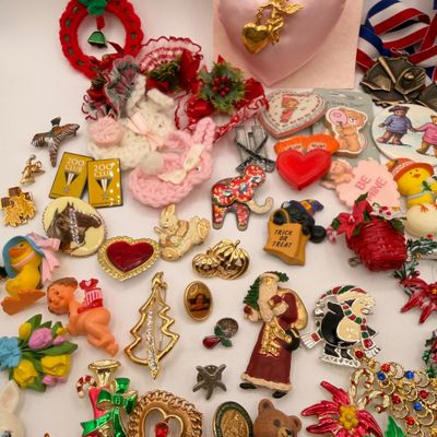 LOT 84: Big Lot of Holiday Pins, Earrings and More