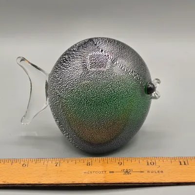 LOT 135: Murano-style Art Glass Fish Figurine