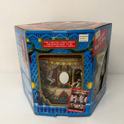 LOT 162: Mr. Christmas Holiday Merry-Go-Round