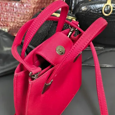 LOT 78: Collection of Purses