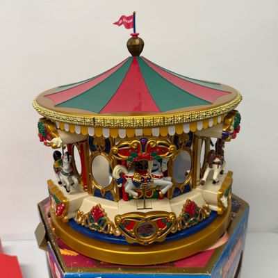 LOT 162: Mr. Christmas Holiday Merry-Go-Round