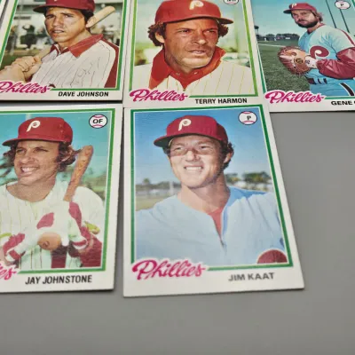 LOT 121: 1978 and 1980 Topps Baseball Cards - Eddie Murray, Paul Molitor, Reggie Jackson, Nolan Ryan and More