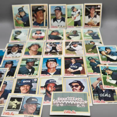LOT 121: 1978 and 1980 Topps Baseball Cards - Eddie Murray, Paul Molitor, Reggie Jackson, Nolan Ryan and More