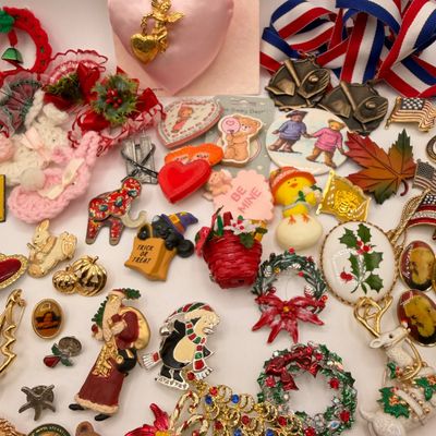 LOT 84: Big Lot of Holiday Pins, Earrings and More