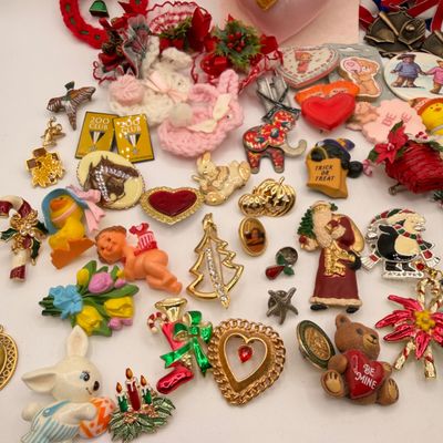 LOT 84: Big Lot of Holiday Pins, Earrings and More