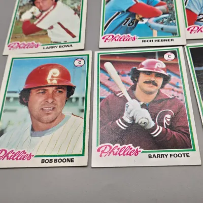 LOT 121: 1978 and 1980 Topps Baseball Cards - Eddie Murray, Paul Molitor, Reggie Jackson, Nolan Ryan and More