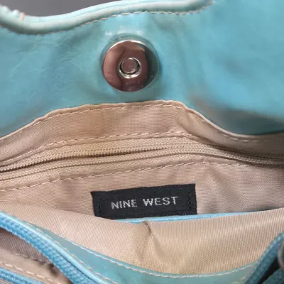 LOT 79: Multiple Handbags