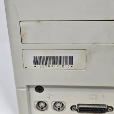 LOT 62: Apple Macintosh SE Personal Computer