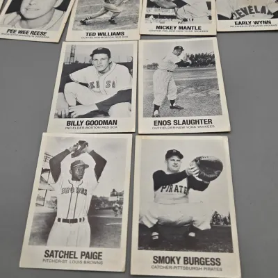LOT 80: Collection of 1977 TCMA Renata Galasso Baseball Cards