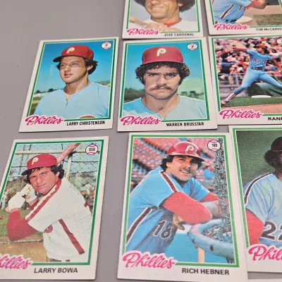 LOT 121: 1978 and 1980 Topps Baseball Cards - Eddie Murray, Paul Molitor, Reggie Jackson, Nolan Ryan and More