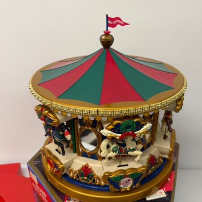 LOT 162: Mr. Christmas Holiday Merry-Go-Round