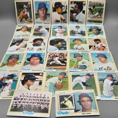 LOT 121: 1978 and 1980 Topps Baseball Cards - Eddie Murray, Paul Molitor, Reggie Jackson, Nolan Ryan and More