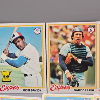 LOT 121: 1978 and 1980 Topps Baseball Cards - Eddie Murray, Paul Molitor, Reggie Jackson, Nolan Ryan and More