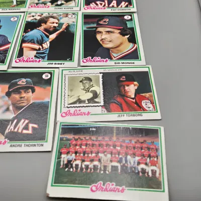 LOT 121: 1978 and 1980 Topps Baseball Cards - Eddie Murray, Paul Molitor, Reggie Jackson, Nolan Ryan and More