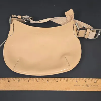 LOT 76: Collection of Purses