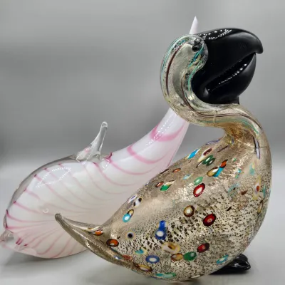 LOT 136: Damaged/Repaired Murano-style Fish and Murano Bird Figurines