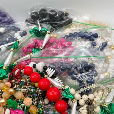 LOT 91: Big Lot of Beaded Necklaces and Craft / Repair Jewelry
