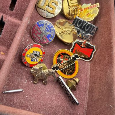 LOT 97: Vintage Men's Jewelry Collection - Watches, Tie Clips, Pins and More - in Case